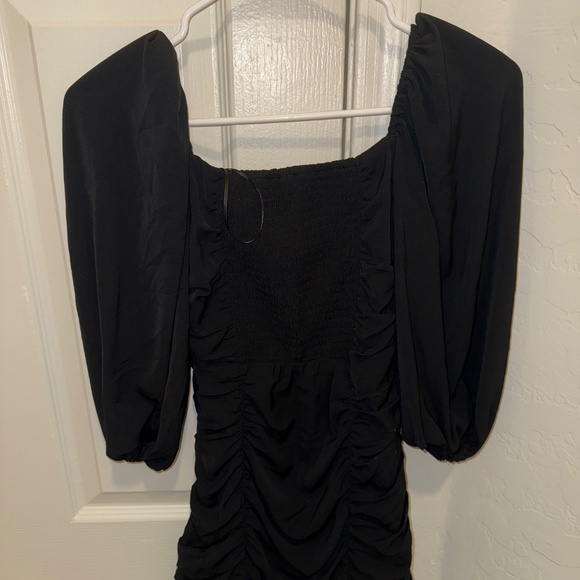 Long sleeve Black Abercrombie dress - Picture 2 of 3